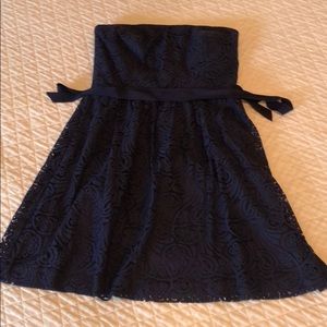 Trina Turk Strapless Navy Lace Dress. Size 6.